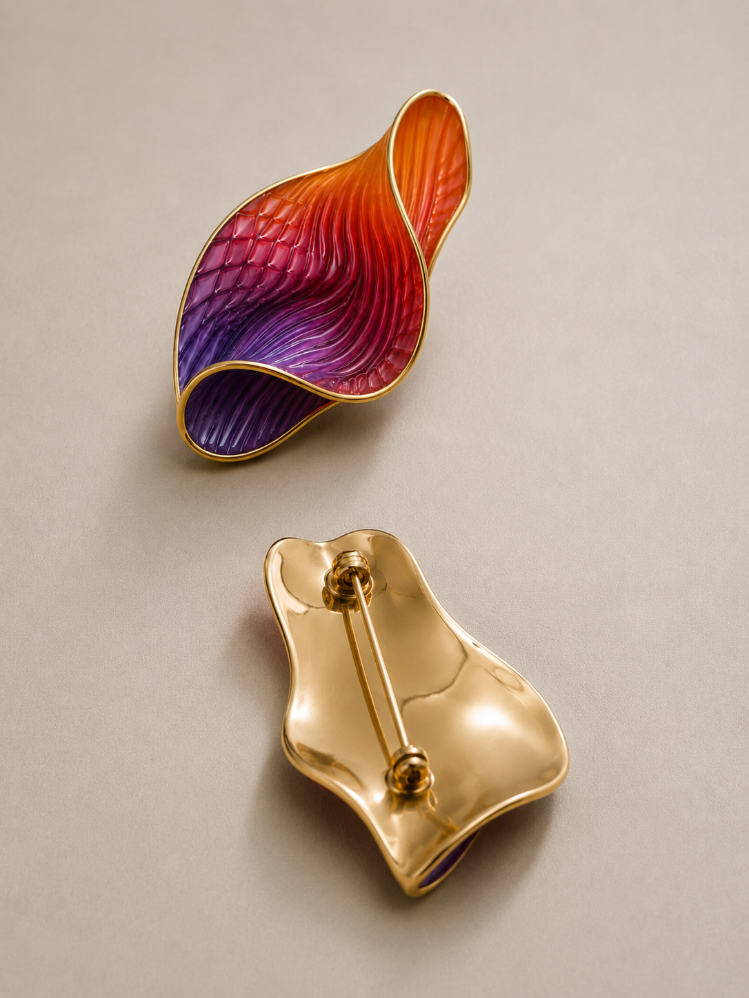 Pleats Brooch - Resin Preserved Textile